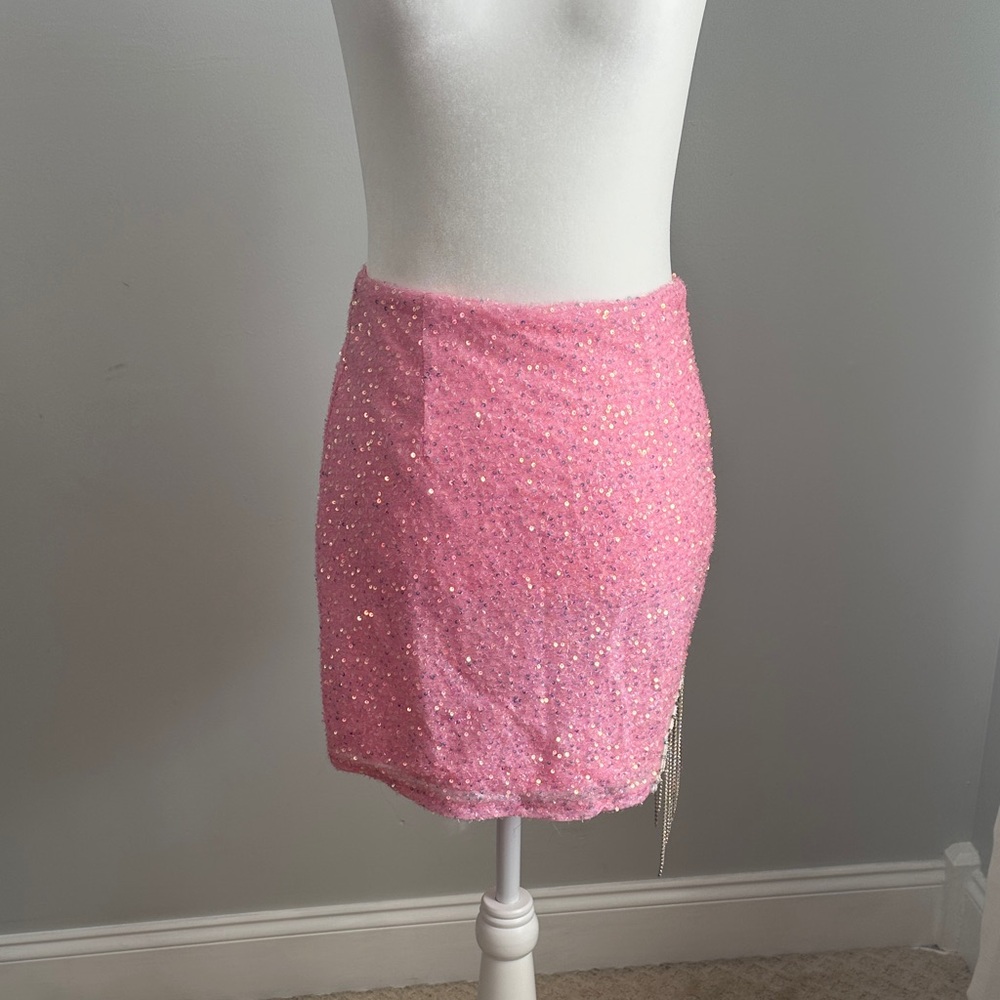 Chic Pink Sequin Pencil Skirt